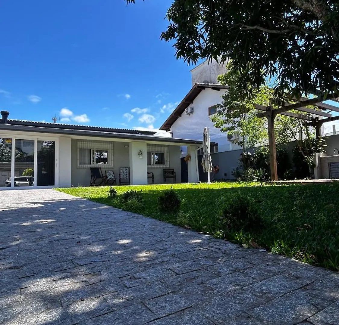 Casa De Praia Em Floripa - Conforto E Aconchego A 400M Da Praia Florianópolis